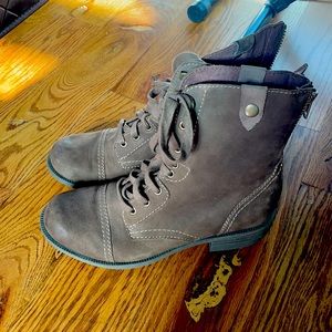 Cobb hill boots